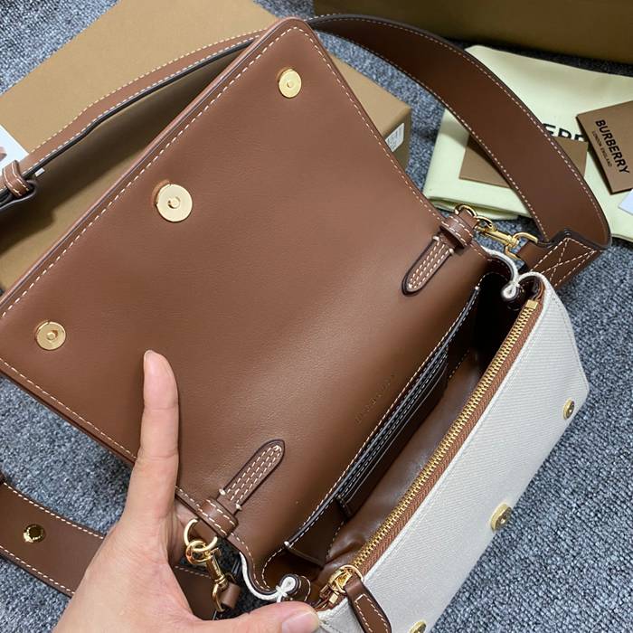 BURBERRY 4541 斜め掛け サイズ:18x12cm