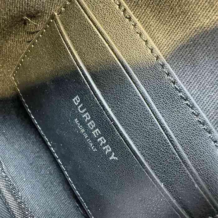 BURBERRY 3481 グレー斜め掛け サイズ:22.5x16cm