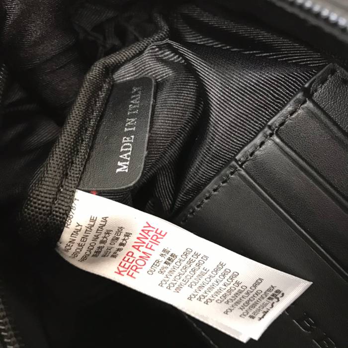 BURBERRY 6691 パイロットナイロン斜め掛け サイズ:22x16.5x11cm