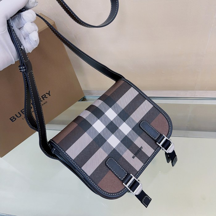 BURBERRY チェックエコキャンバスメッセンジャー サイズ:22x19cm