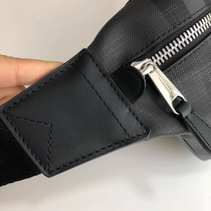 BURBERRY 5211 ロンドンチェックウエストバッグ サイズ:31x16x7.5cm