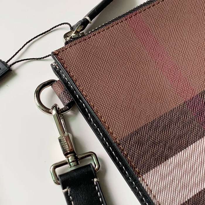 BURBERRY 大ヴィンテージチェックキャンバスジップポーチ サイズ:30x20cm
