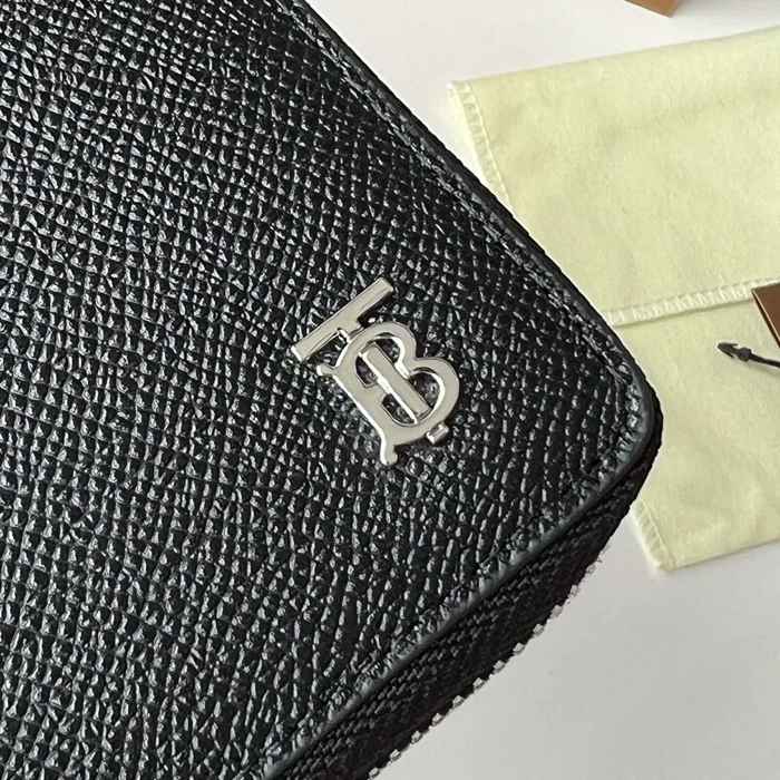 BURBERRY 粒面レザージップ長財布 サイズ:19x10cm