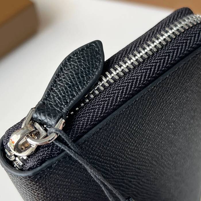 BURBERRY 粒面レザージップ長財布 サイズ:19x10cm