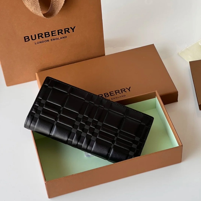 BURBERRY プレスチェックレザー長財布 サイズ:19x10cm