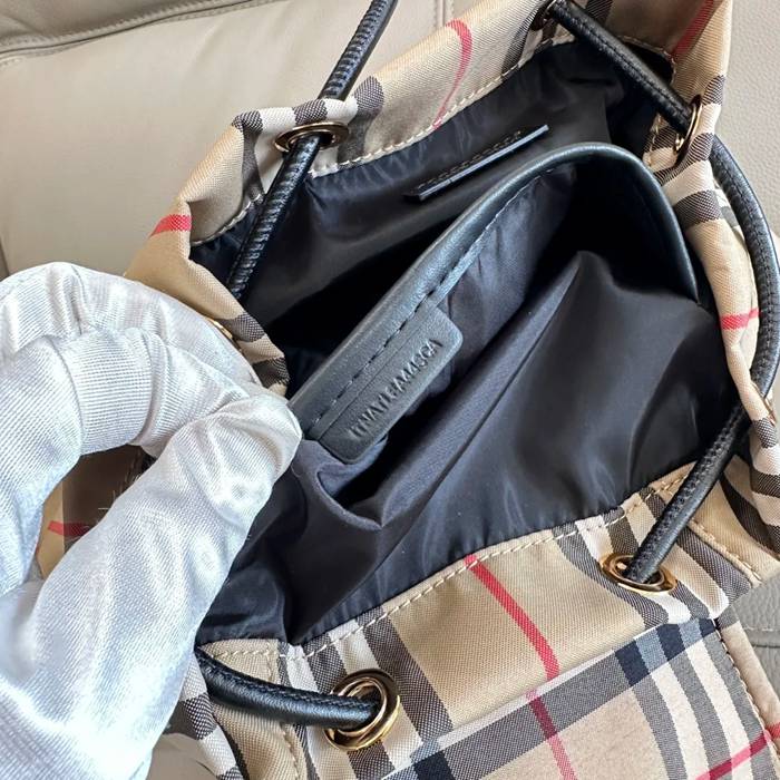 BURBERRY 1641 ラックサック軍用リュック サイズ:26x16cm