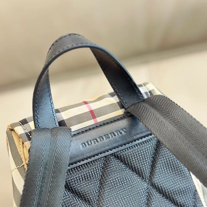 BURBERRY 1641 ラックサック軍用リュック サイズ:26x16cm