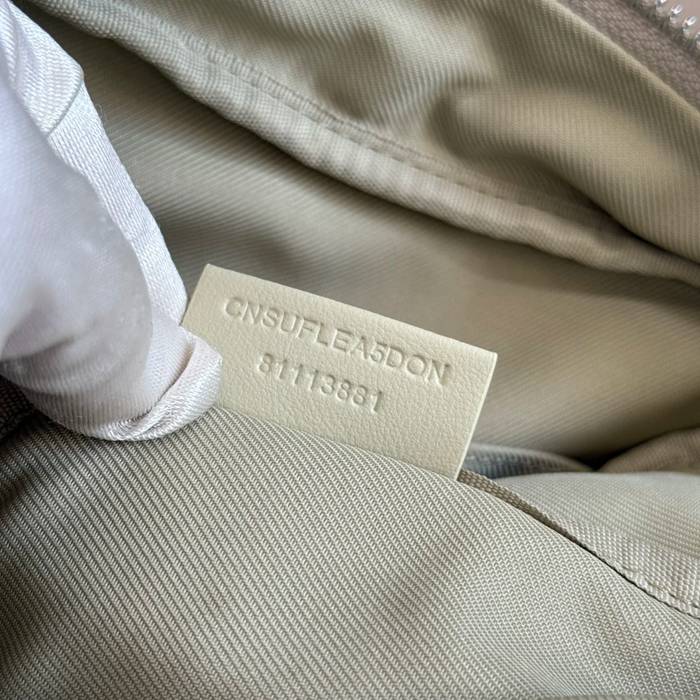 BURBERRY 3881 斜め掛け サイズ:26.5x18cm