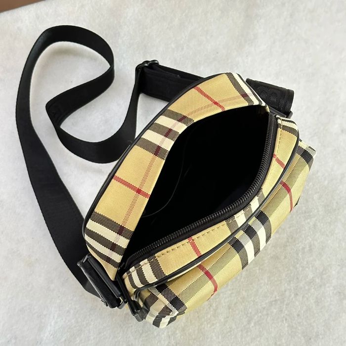 BURBERRY バーバリーチェック フレディバッグ サイズ:20.5x16cm