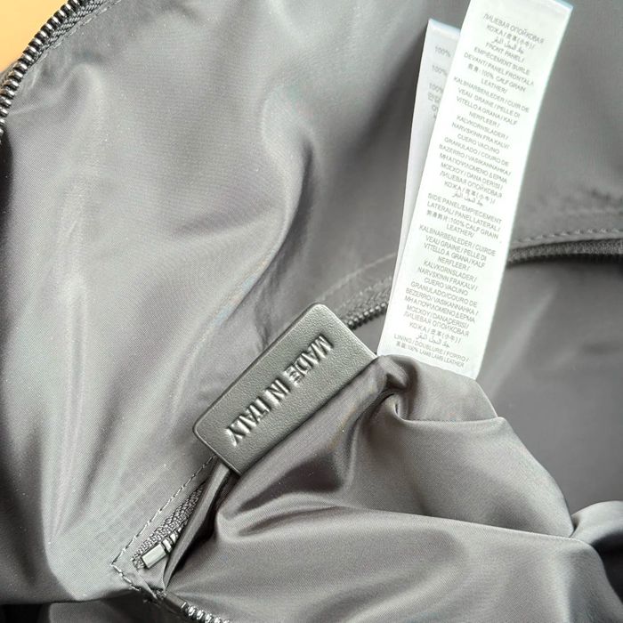 BURBERRY ナイロントラベルバッグ ニューTB素材 サイズ:50x29x19cm