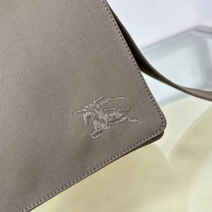 BURBERRY コットンブレンド斜め掛け サイズ:25x16cm