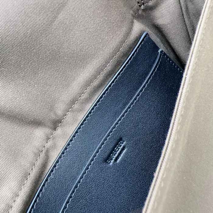 BURBERRY コットンブレンド斜め掛け サイズ:25x16cm