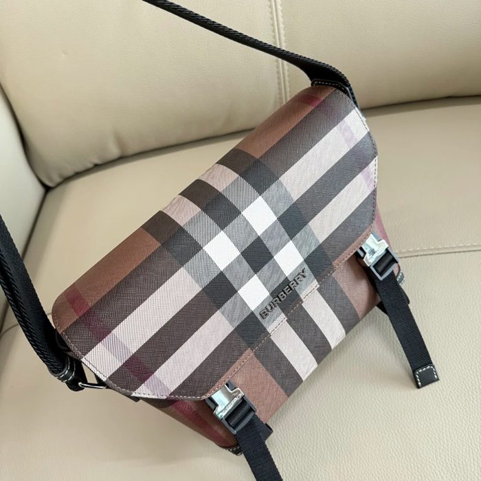 BURBERRY 2463 最新メッセンジャー サイズ:29x20x8.5cm