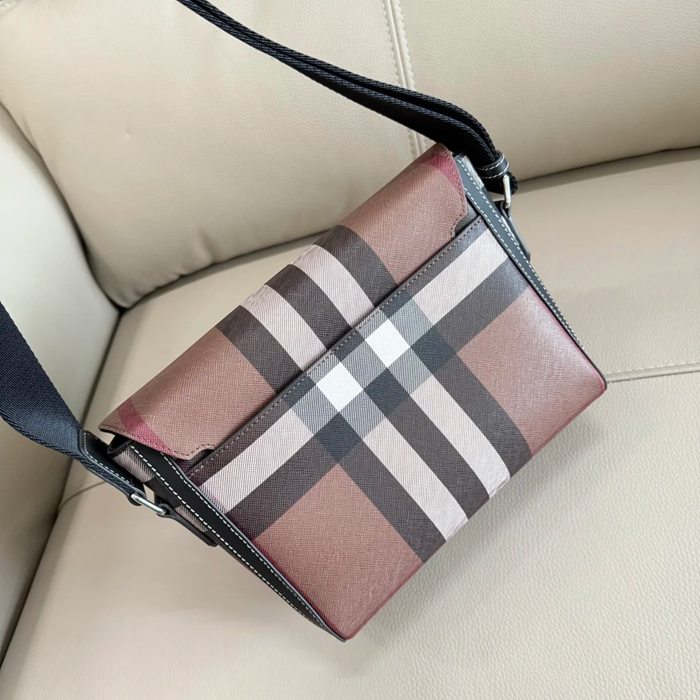 BURBERRY 2463 最新メッセンジャー サイズ:29x20x8.5cm