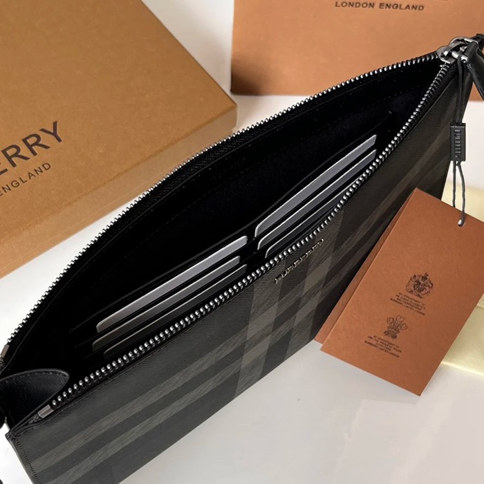BURBERRY チェックジップポーチ ロンドンチェック サイズ:30x19.5cm