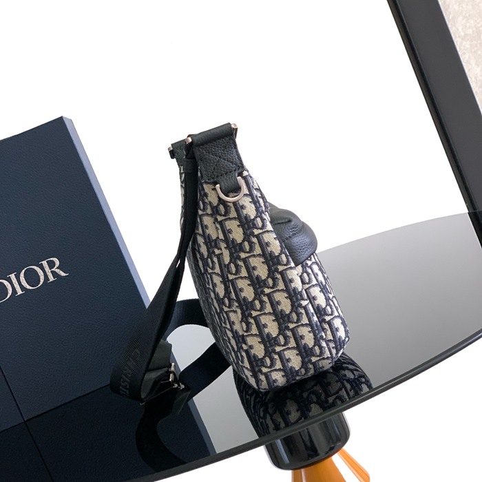 DIOR ライダーソフト餃子バッグ オブリーク 米黒 サイズ:25x22cm