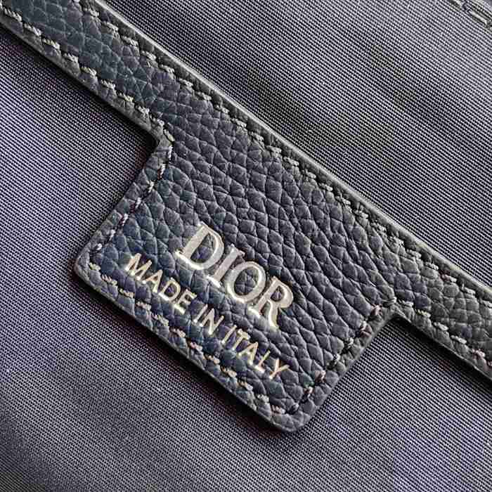 DIOR フラップメッセンジャー ディオールグラビティアウトライン サイズ:24x18cm