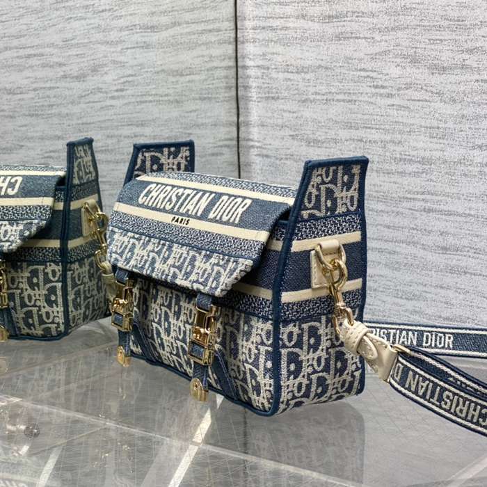DIOR メッセンジャー 小 酒椰葉シリーズ サイズ:23x15cm
