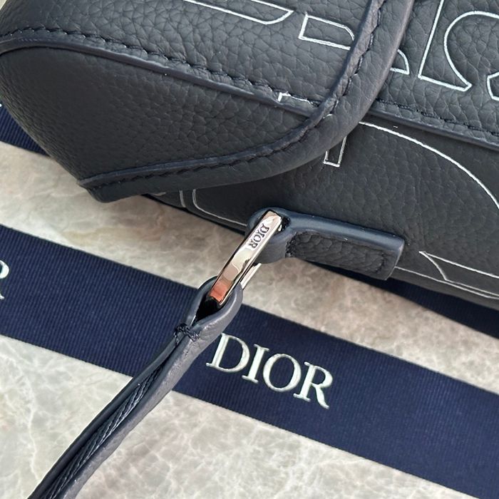 DIOR フラップメッセンジャー ディオールグラビティアウトライン サイズ:24x18cm
