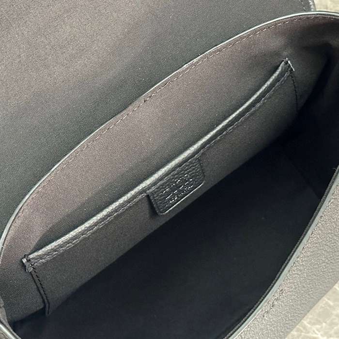 DIOR ディオールデイリー フラップメッセンジャー 中 サイズ:28x18x9.5cm