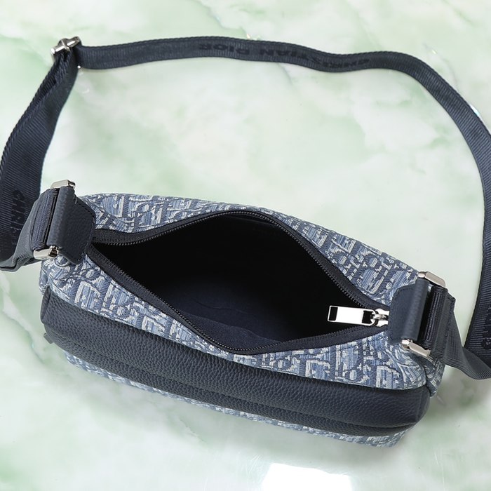 DIOR ライダーソフト餃子バッグ オブリーク 青 サイズ:25x22cm