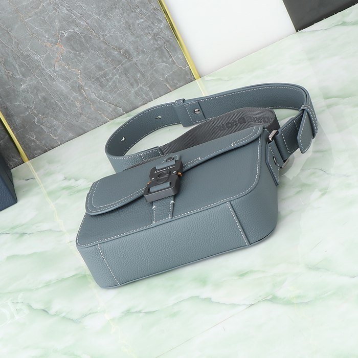 DIOR サドルメッセンジャー 粒面牛皮革 深灰 サイズ:23x17.5cm