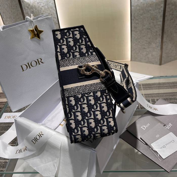 DIOR ディオールキャンプ メッセンジャー 中 サイズ:29x22x12cm