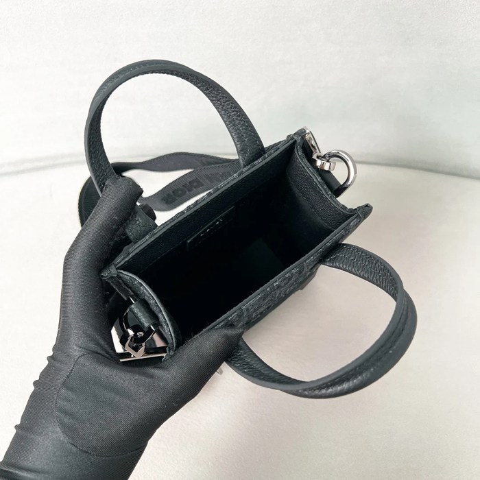 DIOR サファリノースサウスハンドバッグ ミニ サイズ:19x14x6.5cm