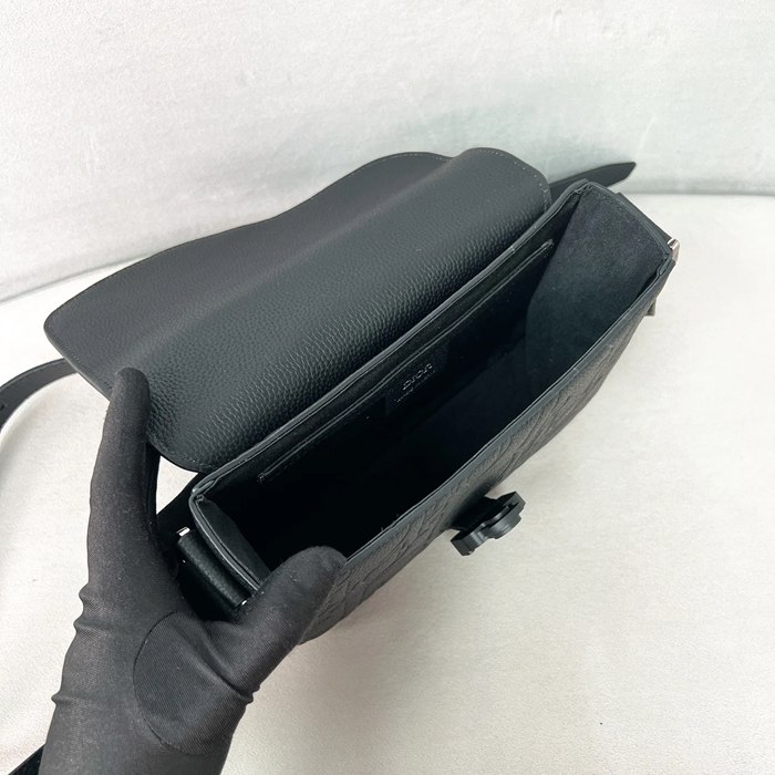 DIOR ヒットザロードオールレザーフラップメッセンジャー グラビティ サイズ:23x17.5cm