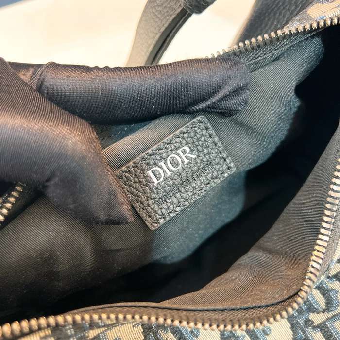 DIOR ローラーメッセンジャー モノグラム×レザー サイズ:21x12.5x12.5cm