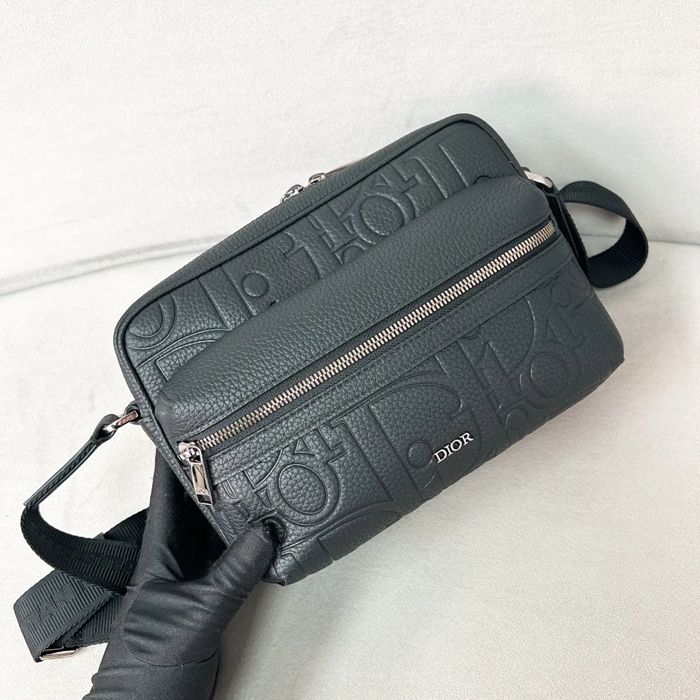 DIOR ライダー2.0メッセンジャー 粒面牛皮 サイズ:23x17x7.5cm