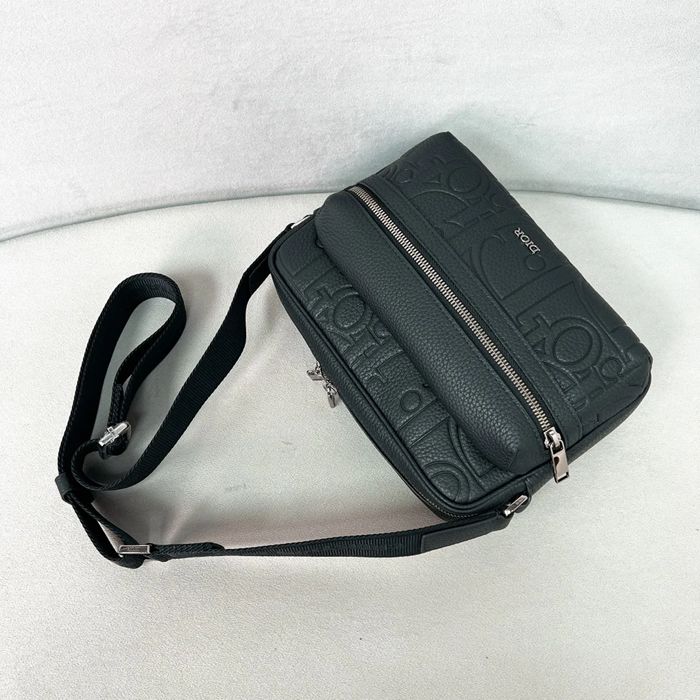 DIOR ライダー2.0メッセンジャー 粒面牛皮 サイズ:23x17x7.5cm