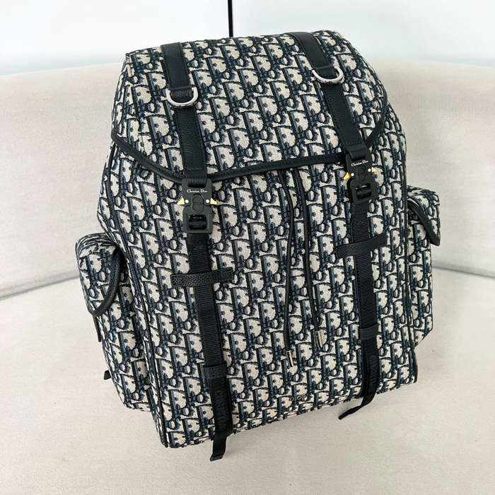 DIOR ヒットザロードフラップリュック モノグラム サイズ:43x33x16cm