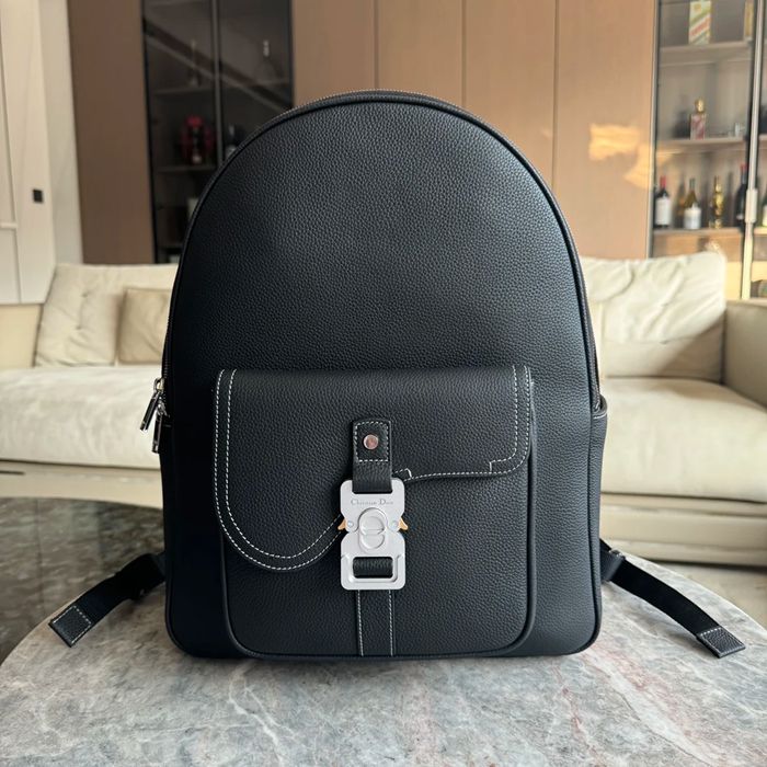 DIOR サドルリュック 黒粒面牛皮革 サイズ:43.5x33x19.5cm