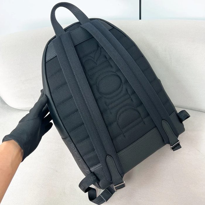DIOR 黒牛皮リュック ライダー2.0 サイズ:40x31x18cm