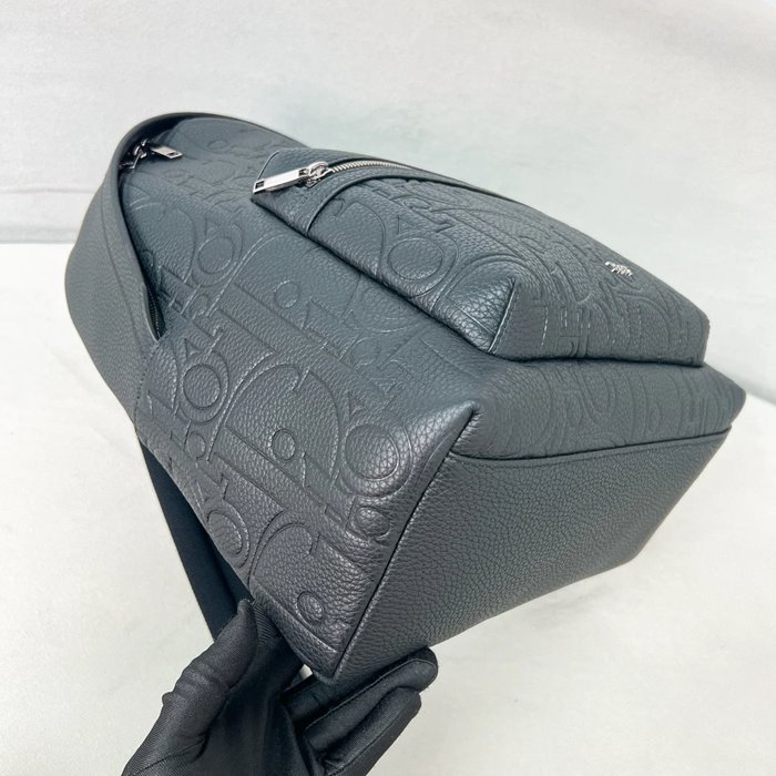 DIOR 黒牛皮リュック ライダー2.0 サイズ:40x31x18cm