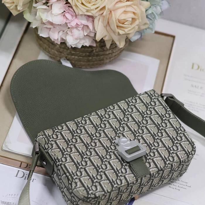 DIOR 049 プリント牛皮サドルフラップメッセンジャー サイズ:23x17cm