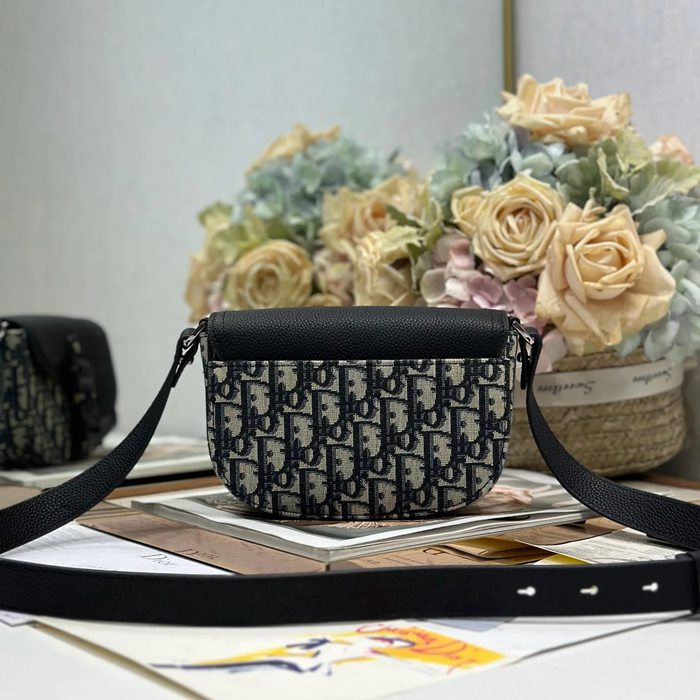 DIOR 435 プリント牛皮サドルフラップメッセンジャー 青布 サイズ:20x13.5x5.5cm