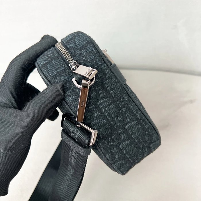 DIOR サファリメッセンジャー 小 サイズ:22x15cm