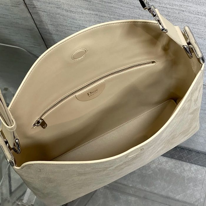 DIOR マット牛皮革バッグ ディオリー サイズ:31.5x25cm