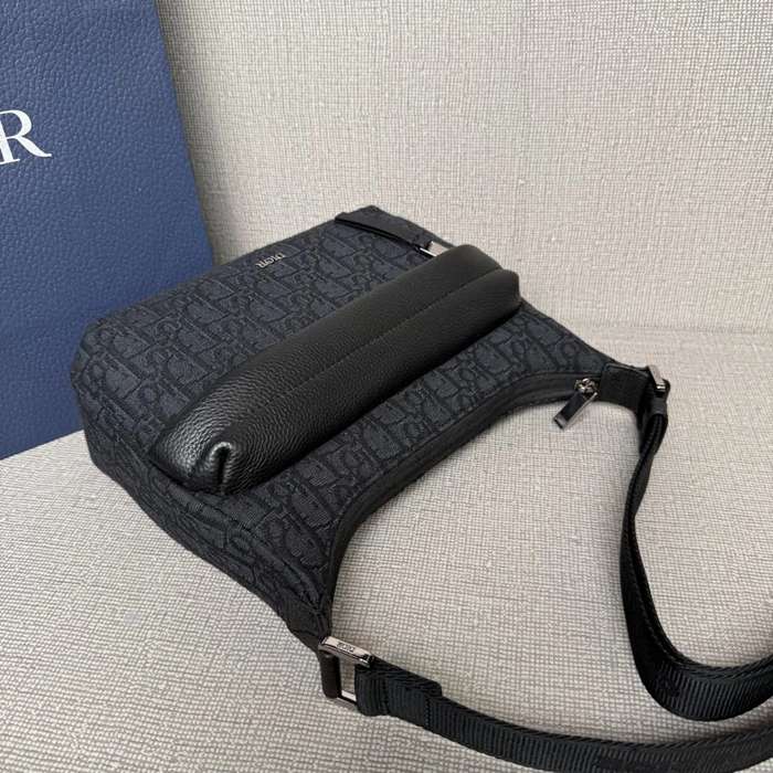 DIOR 餃子バッグ ライダーソフト サイズ:25x22cm