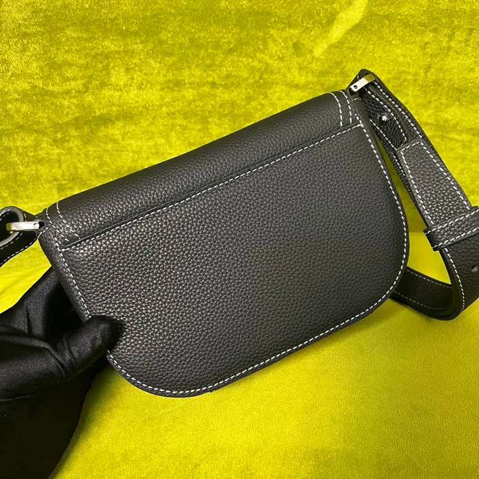 DIOR サドルメッセンジャー 荔枝紋牛皮 サイズ:19.5x13x4.3cm