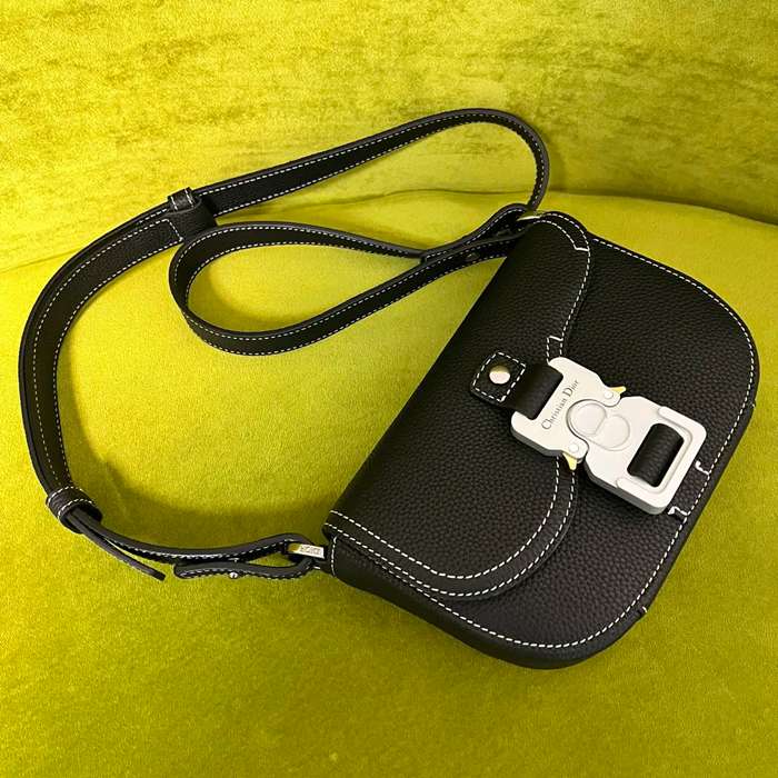 DIOR サドルメッセンジャー 荔枝紋牛皮 サイズ:19.5x13x4.3cm