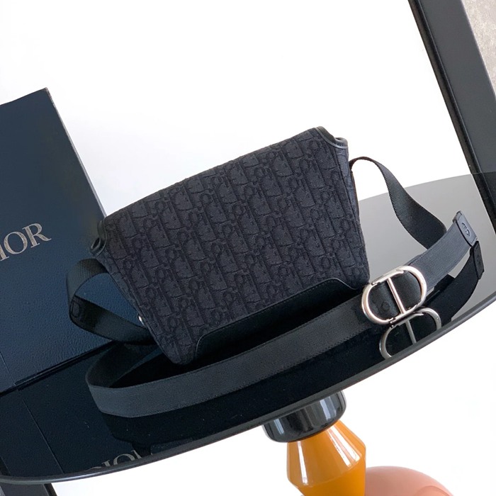 DIOR 2DBCA627YUS プリントフラップメッセンジャー ジェット ブラック サイズ:20x15x7.5cm