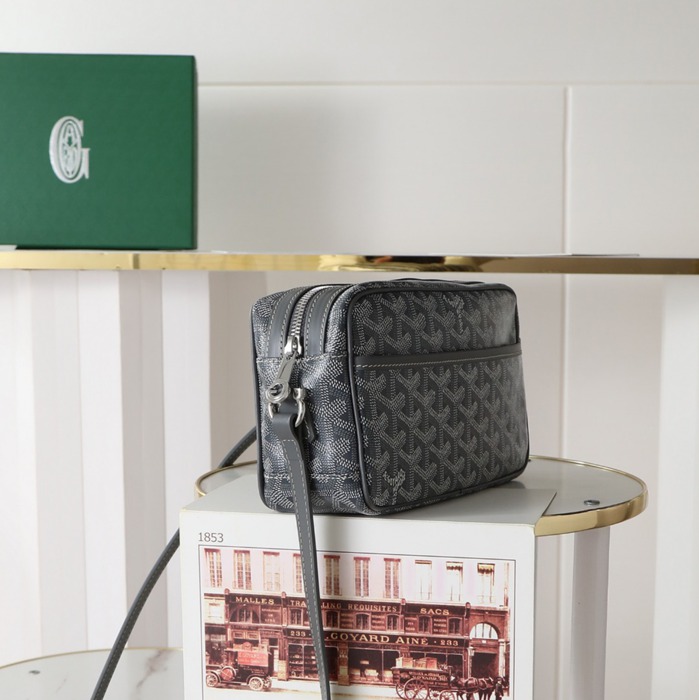 GOYARD カヴェールカメラバッグ グレー サイズ:22.5x13cm