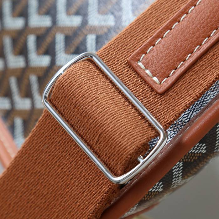 GOYARD クルシエメッセンジャー 棕 サイズ:32x25cm