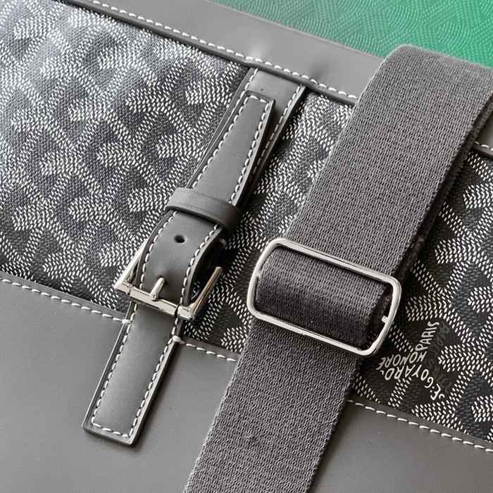 GOYARD シタディン 小メッセンジャー グレー サイズ:38x33cm