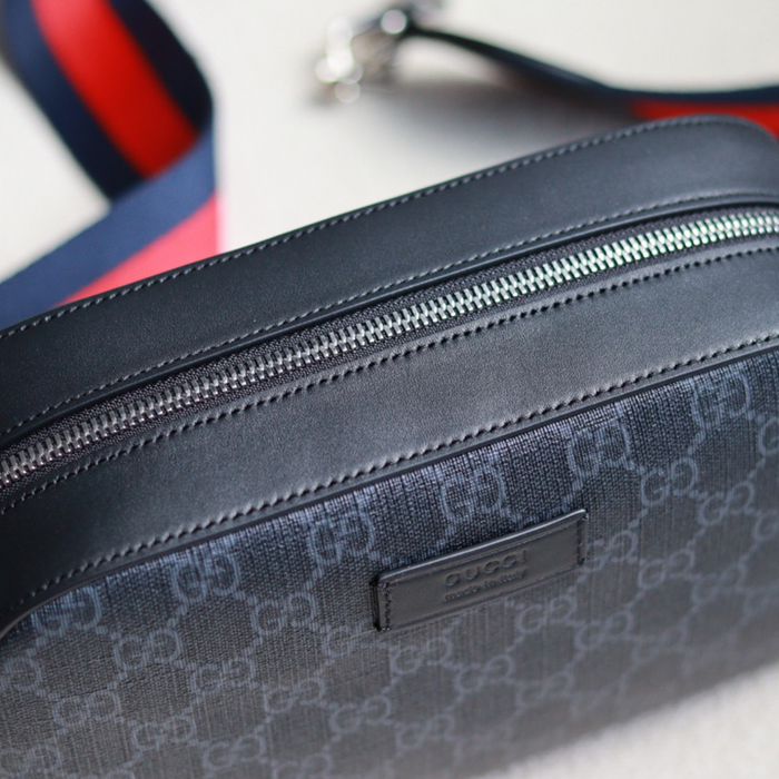GUCCI メンズカメラバッグ サイズ:24x14cm