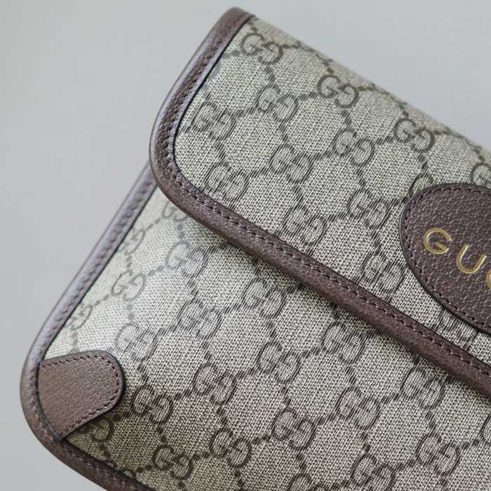 GUCCI GGシュプリーム タイガーウエストバッグ サイズ:24x16.5x3.8cm