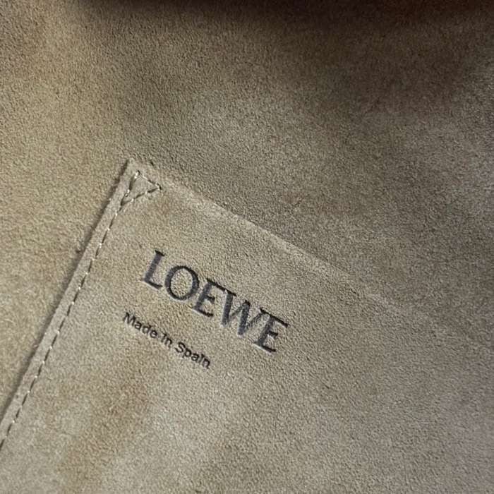 LOEWE 052446 大パズルハンドバッグ サイズ:32.5x23.5x14.5cm